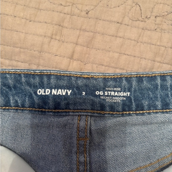 Old Navy OG Straight Jean Shorts - Picture 3 of 4